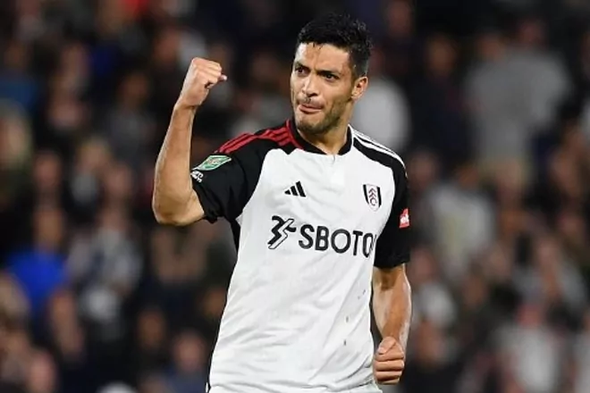 Raúl Jiménez: Fulham tiene en la mira a la competencia del mexicano
