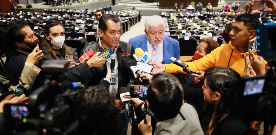 Reclama Chertorivski más ciencia ante ley para prohibir clasificación de «ovnis»