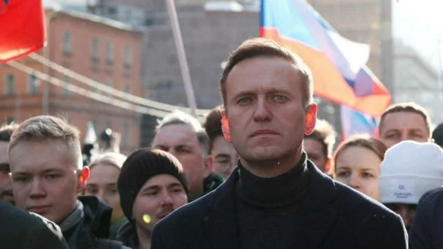 Madre de Navalni exige a Putin que le entregue el cuerpo de su hijo