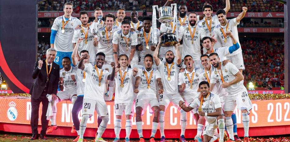 El Real Madrid recibirá finalmente el trofeo de campeón en el Bernabéu ante el Alavés